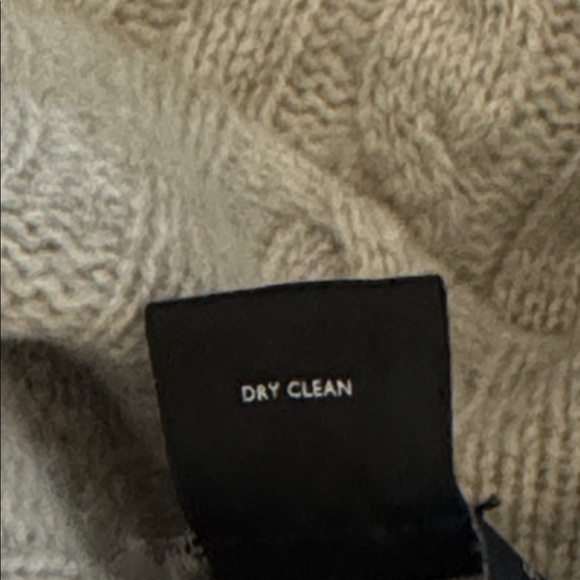 C by Bloomingdale's Light Gray Cable Knit Blazer Cardigan Sweater Soft L Luxury - Picture 6 of 6